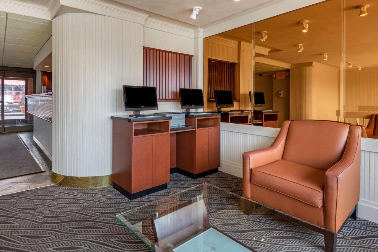 Best Western Plus Oswego Hotel&Conference Center Zewnętrze zdjęcie