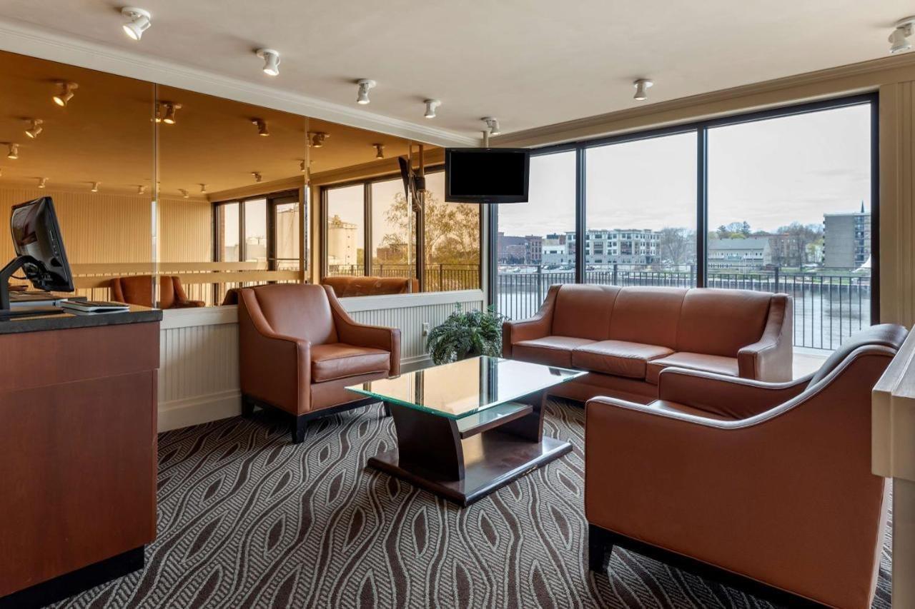 Best Western Plus Oswego Hotel&Conference Center Zewnętrze zdjęcie